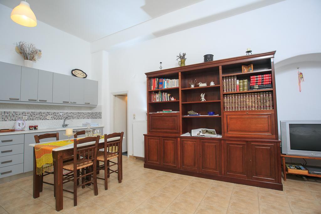 Paros Rita Studios Piso Livadi Chambre photo